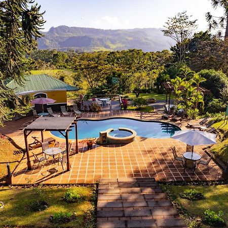 Hotel Villa Florencia توريالبا المظهر الخارجي الصورة