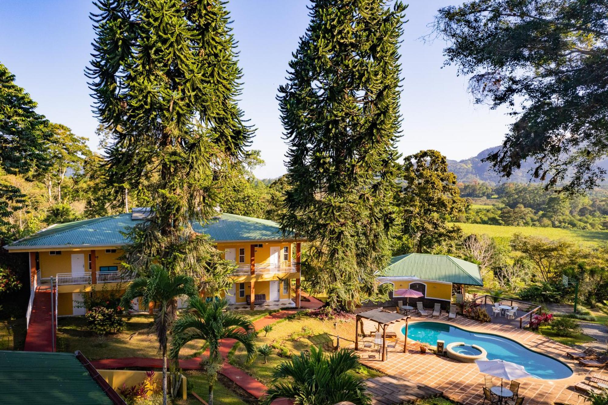 Hotel Villa Florencia توريالبا المظهر الخارجي الصورة